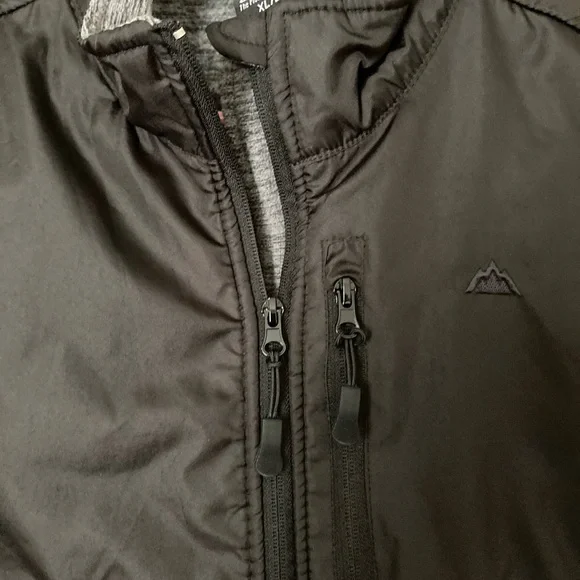 Snozu Platinum Collection Gray Vest - Picture 5 of 15